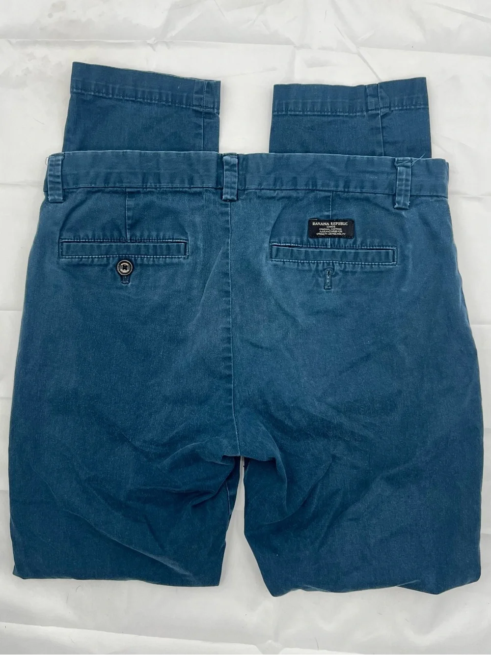 J012 Banana Republic Men’s Navy Blue Chino Pants